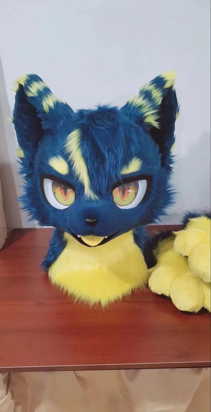 Daily Furry Stuff 49 (Oh I guess it's fursuit friday)