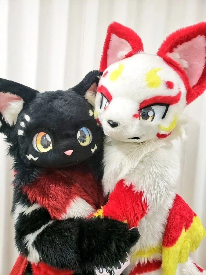 Daily Furry Stuff 49 (Oh I guess it's fursuit friday)