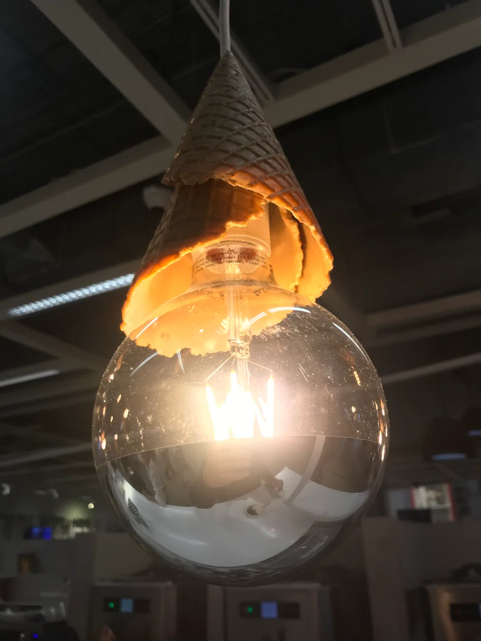 Ice cream LED lamp holder
