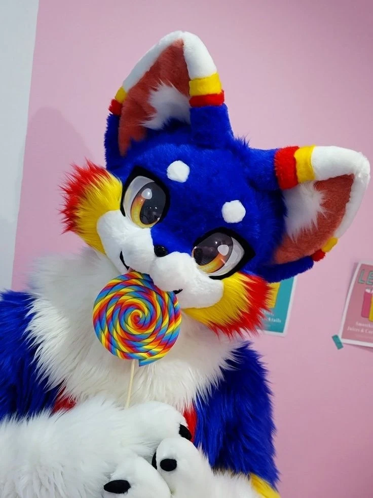 Daily Furry Stuff 49 (Oh I guess it's fursuit friday)