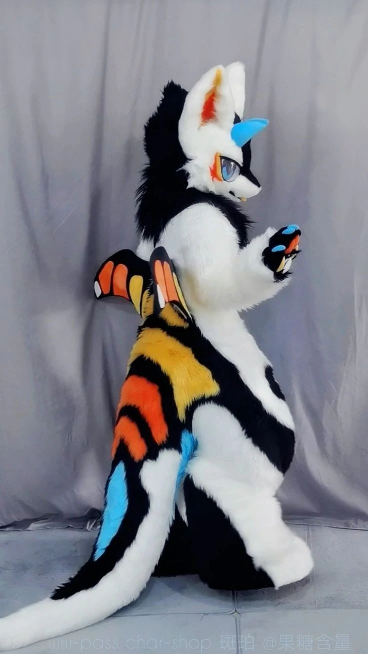 Daily Furry Stuff 49 (Oh I guess it's fursuit friday)